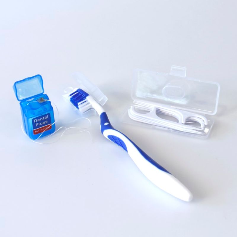 Toothbrush travel set | Includes dental floss & flosser | Perfect for travel