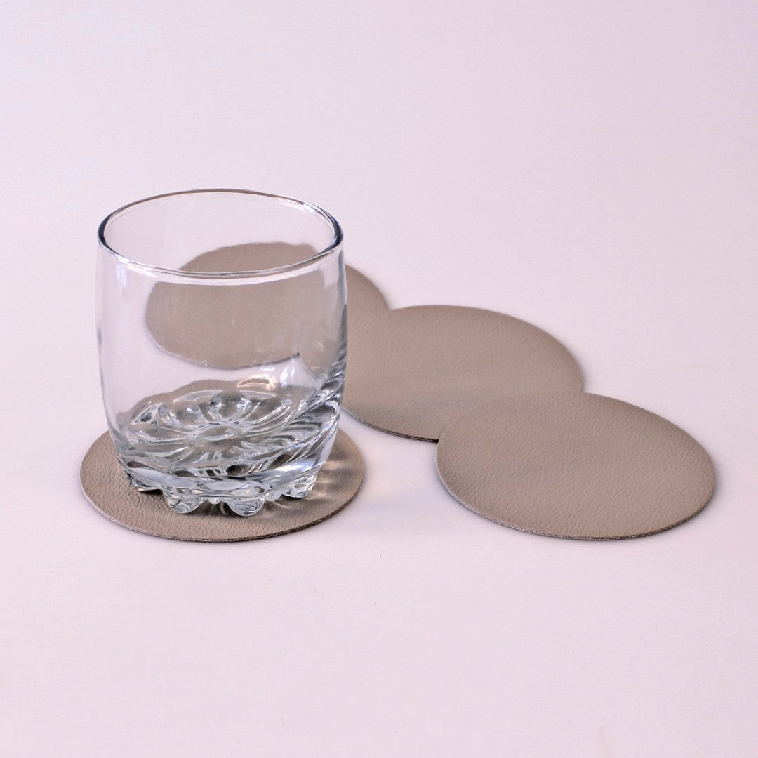 Glassbrikker i Kunstig Skinn Beige 4pk | Ø10cm