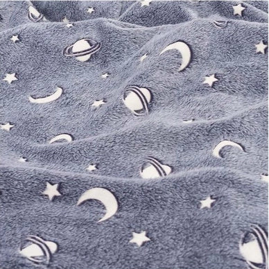 Selvlysende Teppe 127x152cm | Stjerner og Planeter