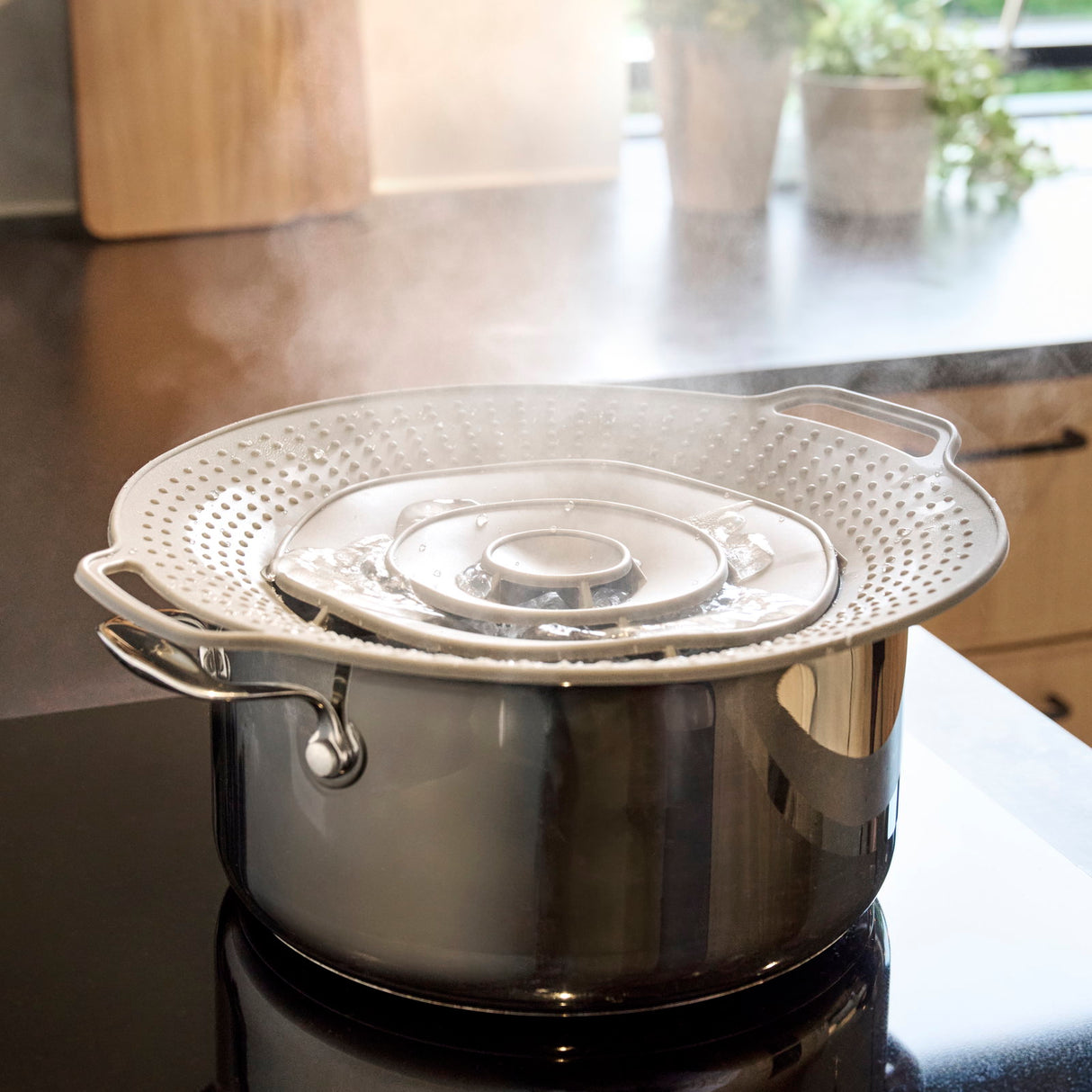 Universalt Silikonlokk med Overkokingssikring 30cm