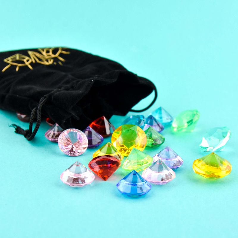 Toy diamonds 48pcs in velvet bag